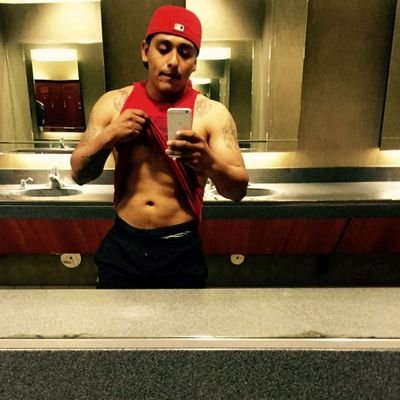 ir20811's profile picture. Just a guy enjoying life with friends,couples, single ladies, swingers. I have made content with friends as well so dm me to see.