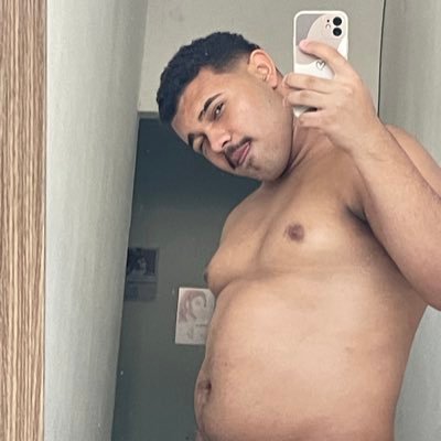 secrettjyou's profile picture. 