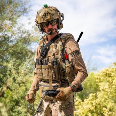 aaronrichards16's profile picture. SWD&G / ΦΚΘ / USAF EOD