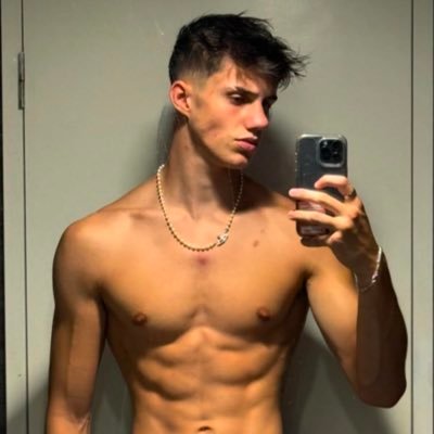 ㅤㅤㅤㅤ───── ㅤㅤㅤㅤ ﹙wales boy › ▭ 🏴 ⦂ 𝘪𝘧 𝘺𝘰𝘶 𝘸𝘢𝘯𝘵 𝘵𝘰 𝘬𝘯𝘰𝘸 𝘮𝘦, 𝘰𝘱𝘦𝘯 𝘮𝘦 𝘶𝘱, 𝘪 𝘥𝘰𝘯'𝘵 𝘣𝘪𝘵𝘦. ᝬ 𓈀