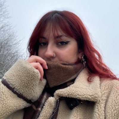 jewelry creator (27) āļø ššāļøš· angry mean lesbian