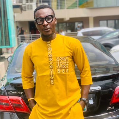 Damiqtstyles's profile picture. I'm the black fashion therapist. serial entrepreneur, fabric merchant, entertainer. BTC trader. ff me ama ff back #manutd #Holyspirit