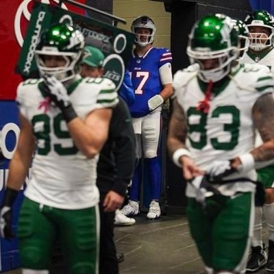 SutterDrew's profile picture. Huge Buffalo Bills Fan, Sabres Fan, and Yankees Fan, member of #BillsMafia