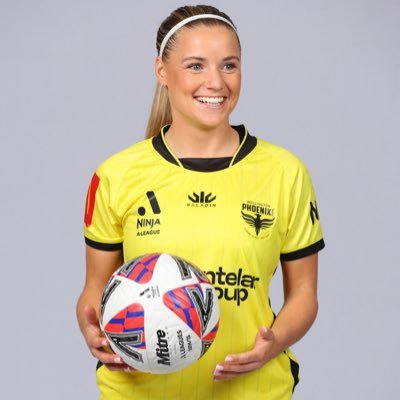 Footballer for @WgtnPhoenixFC | Instagram: @oliviafergusson