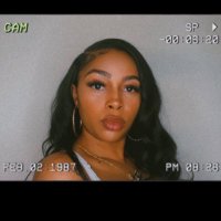 Elle (@shegetsherway00) 's Twitter Profile