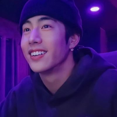 ris75089's profile picture. 