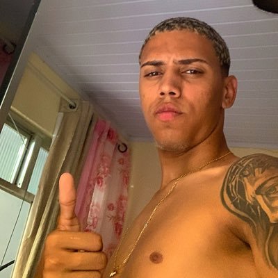 Ainda q eu ande pelo vale da sombra da morte, n temerei mal algum, pq tu estás comigo. Salmo 23:4 🛐♥️ • Saudades #Tiano #di20 #laranjinha #Bah22 #boldin 🏴💍❤️