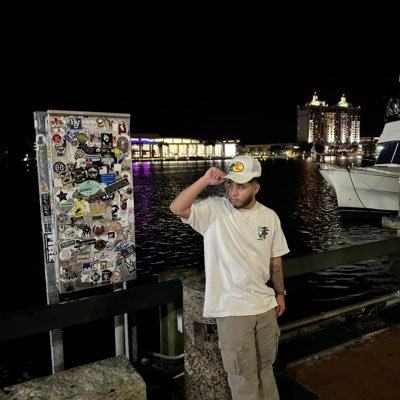 jersain12's profile picture. 