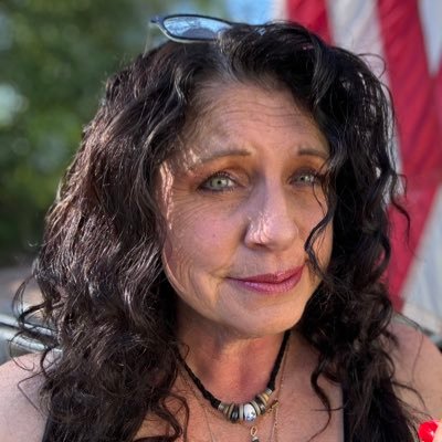 Former Owner/Op- JESUS IS KING , I love laughing, so I find stupid n funny content to make you laugh. https://t.co/nTx2ud5FOr 🇺🇸
