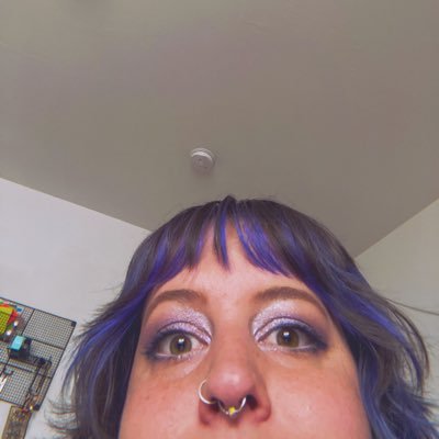 she/her INFP bi adhd art school dropout + hey arnold/horror loving hair stylist