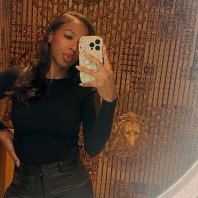 I do nothing but makeup and judge your taste in food💋 ♉ 🇯🇲