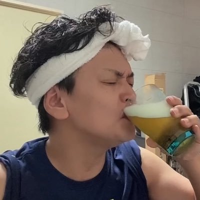 クルマ好きな旧車乗り。洗車すると雨が降ります☂️大切な愛車のこと、好きな旅行のこと、日常のことを呟いてます。