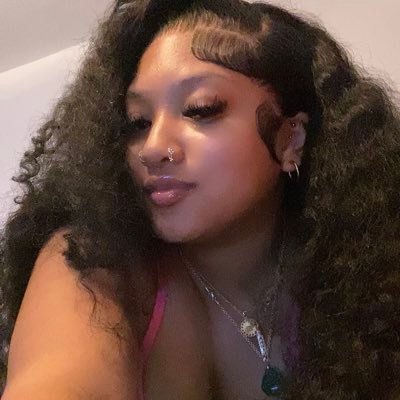 _anaiiya_'s profile picture. 