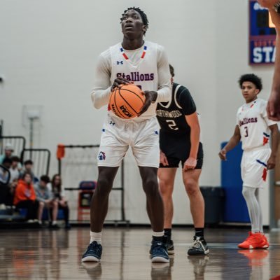 6’2 181| class of 28’| Sf,Pf |Highschool-@sehsstallionmbb|fairleydonnie04@gmail.com|#919-713-3166|ig-donniediff