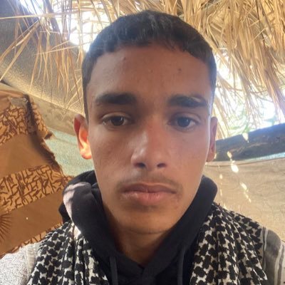 Hello, I wasem , Age 17 years old, and I live in Gaza. Please help me to survive this genocide and food my family💔