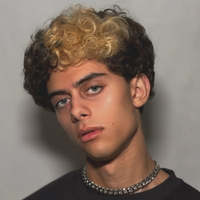 @DDiZZ_