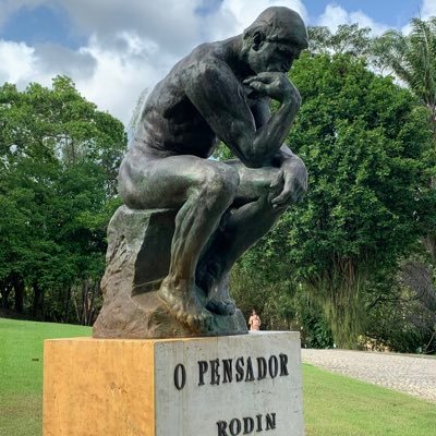 wlamparter's profile picture. Es ist höchste  Zeit, diesen Ort  hier zu verlassen.