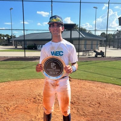 josebatista2027's profile picture. Belen Jesuit prep ‘27, Varsity QB, Varsity catcher, 5’11, https://t.co/dP9m6INmsF, IG @josebatista52008