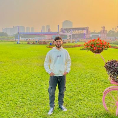 pranavkashyap__'s profile picture. Ex-Backend Developer @JIO || Exploring the endless possibilities of life through Codes!🚀