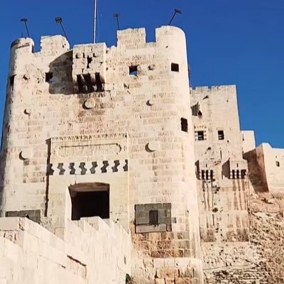 Syria10Egypt23's profile picture. القرآن والسنة على فهم سلف هذه الأمة والعلماء الكبار / حفيدة إدلب وحلب ولكن روحي في الاسكندرية