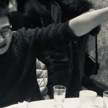 v1_qg's profile picture. 