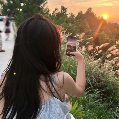 You said, ‘Distance brings fondness’, but guess not with us.🤩