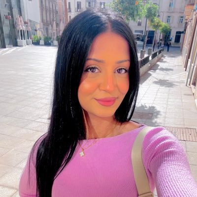 SabeekaAshraf's profile picture. yeah whatevs