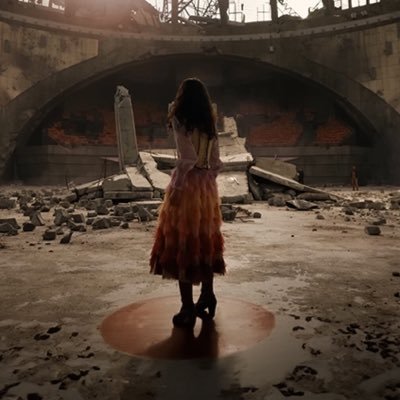 _lostinfiction_'s profile picture. 30. she/her. always lost in a book 📖. music = love 🎧. aspiring writer ✍️. cinephile 🎥. forever trying to finish my tv watchlist 📺. main: @evermorereader