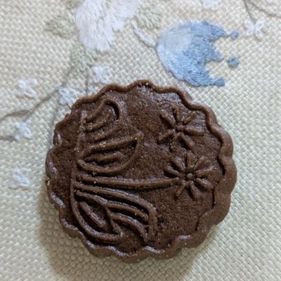 tailoftale000's profile picture. 読書記録　本にまつわるいろいろ　ちょっぴり手作りのお菓子や手芸　お話はご飯を食べることと同じようにここで生きるのに必要で大切な居場所なんだ