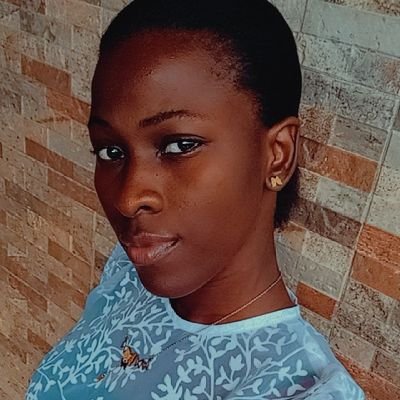 introvertish, God-fearing, black and beautiful baby girl🙃; open to new ideas and opportunities and making new friends🤗. lover of nature and pastries 😋