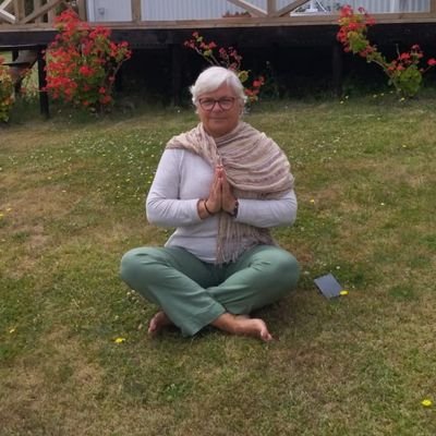 Puertomontina-Tenglina. Madre y abuela orgullosa. Trabajadora Social jubilada..feminista.. Yoguini 🌳🌳
