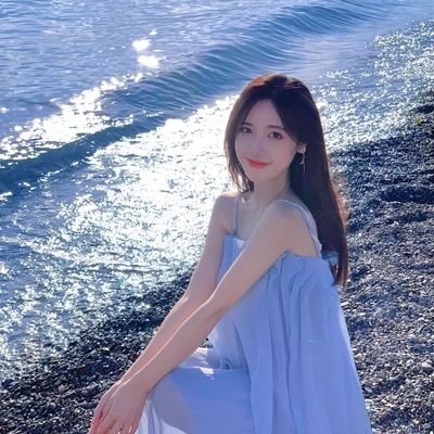 NaiJin8269's profile picture. 23歳/刺激を求める年齢。夜のお供が欲しい。あなたのご好意をお待ちしています。ファンがいない人にはちょっと怖いと思いますが…待っています