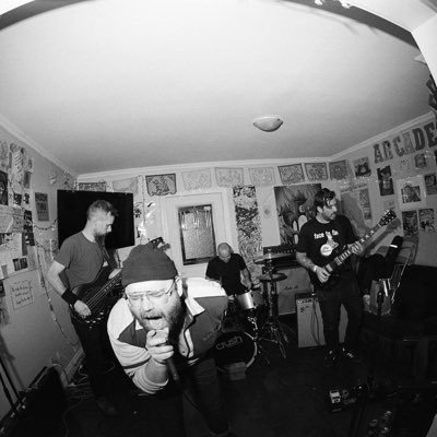 LINENS is a band from Toronto. // Conor, Gary, Josh, Phil. // linensband@gmail.com
