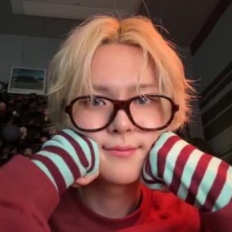 meongnyang01's profile picture. 君という奇跡がいるから #트레저