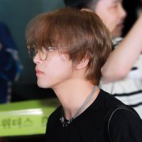 teo se fue :3 (@vampziew) 's Twitter Profile