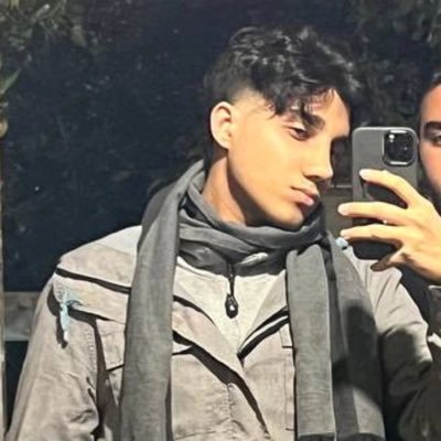 esmmeAmir_'s profile picture. 