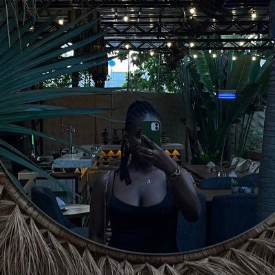 bukkysho_'s profile picture. MD 🩺 || A ball of energy :) || Movie lover