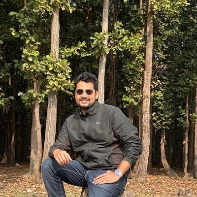 Political science student | Cybersecurity (IAM) expert | Centrist committed to pragmatic solutions. I seek common ground and evaluate ideas on their merits.