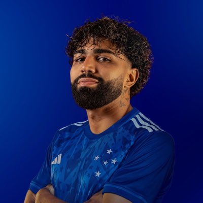 Mineiro, 31 anos, Software Engineer e completamente apaixonado por futebol. @cruzeiro