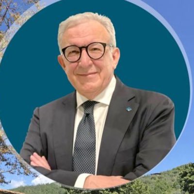albabcc's profile picture. Con il talento si vincono le partite, ma è con il lavoro di squadra e l’intelligenza che si vincono i campionati.