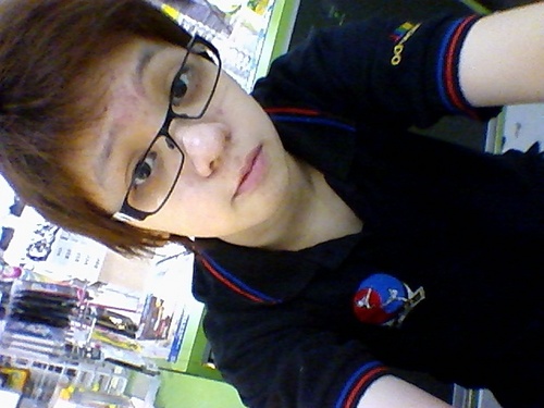 LooiDestiny's profile picture. Looi . spongebob maniac ! [@!@]