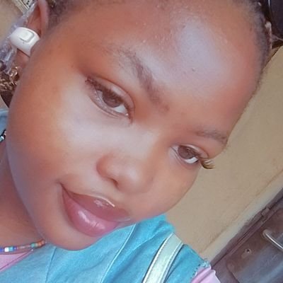 Vení Vidi Vici
Lover and maker of pretty things🎀
Physiotherapy student 🏋🏾♀️
Language enthusiast 🇷🇺🇪🇸🇰🇷
Bookworm 📚
All things Purple 💜💜
Man City 🩵