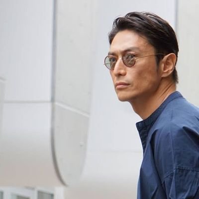 sow2yu2ana787's profile picture. セックスレスの解決は諦めても人生は諦めない
▽ar4▽ENFJ(主人公) ▽筋トレ▽181cm/78kg▼スーツと香水▽弓道と座禅