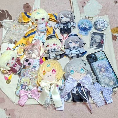 新しく作り直しました!1番大好きなのは彼女だらからそこは変わらないよ💕 (🌈🕒星川サラちゃんとソフィアちゃん推し!)(五等分の花嫁五月ちゃん推し)次回福アコ3Daysアーリーで参戦予定‼️休日は推し活したり遠征してコスイベにカメラマン🔰として参加させてもらって楽しくしてます。好きな方と繋がれたら嬉しいです。