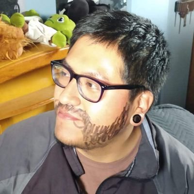 Gamer. Esports. Psicólogo. Melómano. Divulgando ciencia y razón.