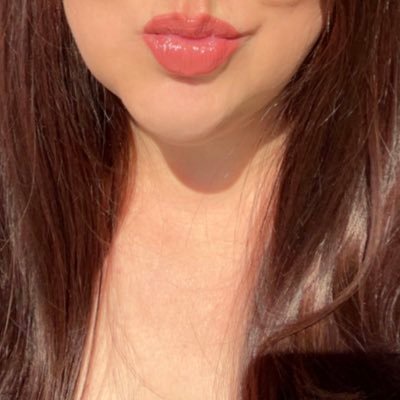 Unapologetically audacious with a touch of mischief. Single, NO DMs, 25+