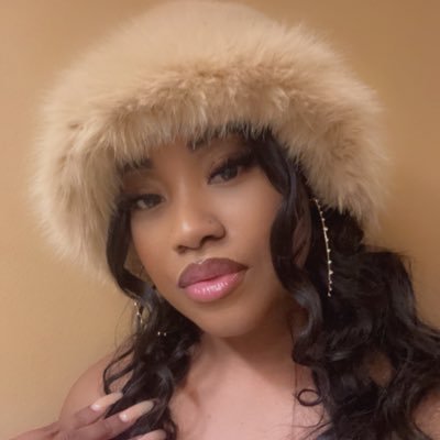 2Klassy4You's profile picture. Be lucky I'm not who I used 2 be! #teamlakers #saintsnation #ULAlumna LO.oking right! ☺ ig~2KLASSY4YOU #LongLiveRuss 🙏🏽😇