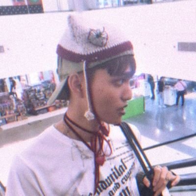 forgottenlover0's profile picture. 20 - 🇵🇭
Any/Fae - Genderfluid!