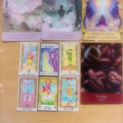 gagaami's profile picture. 東京生まれ東京育ち🗼元美容部員💄コスメと猫🐈とオーガニック🍚と自然🌿とcrystal🔮が大好き💖専業💍時々占い師🔮✨oracle&tarot🃏