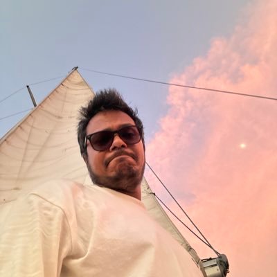 Award winning photographer from Mumbai. Come follow my journey to witness the beauty of earth with me